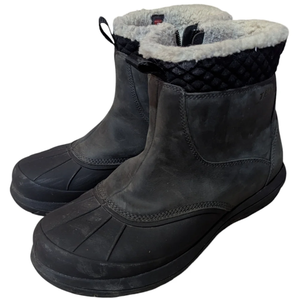 L.L. Bean Storm Chaser Zip 5 Boots Nubuck leather and Faux Sherpa Size 10